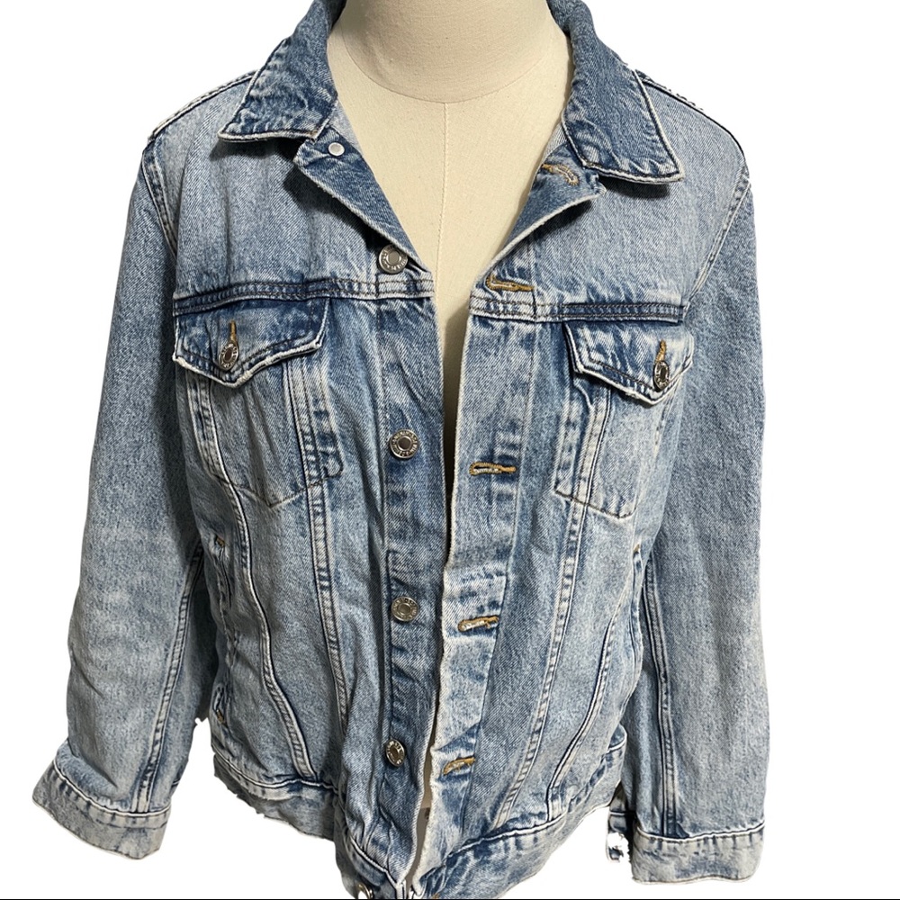 H&M Trucker Jacket 🎂Jean Bundle special 3/$25❗️
